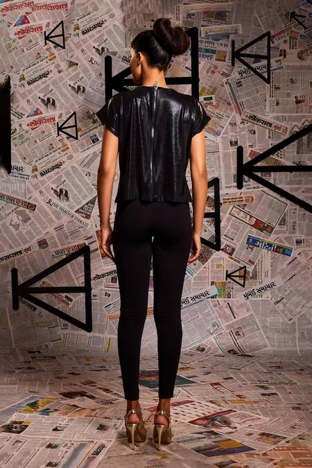 Echke Plain Ruched Top 