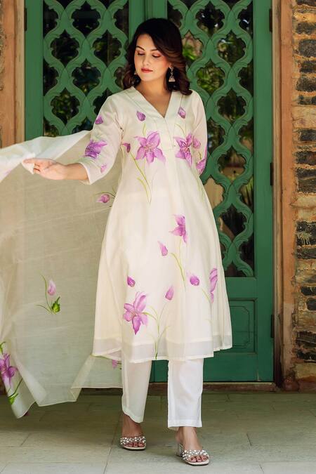 Missprint White Silk, Chanderi, Cotton Embroidery V-neck Blossom Hand Paint Kurta Pant Set at Aza Fashions Missprint_White Silk, Chanderi, Cotton Embroidery V-neck Blossom Hand Paint Kurta Pant Set _at_Aza_Fashions