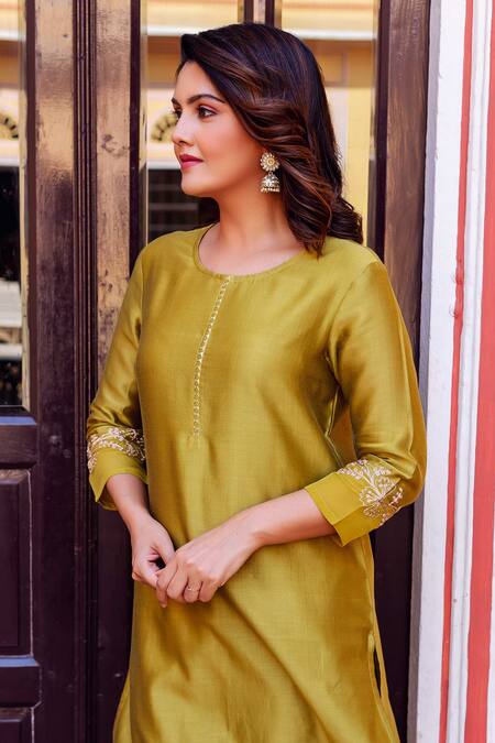 Buy Missprint Gold Silk, Chanderi, Cotton, Organza Gota Swarnali Embroidered Placket Kurta Set Online at Aza Fashions Buy_Missprint_Gold Silk, Chanderi, Cotton, Organza Gota Swarnali Embroidered Placket Kurta Set _Online_at_Aza_Fashions