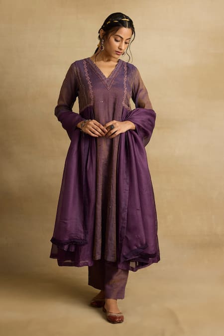 Rhua Purple Kota Silk Embroidery Aari V Neck Alani And Zardozi Panelled Kurta Set 