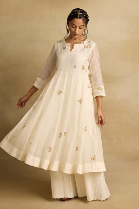 Buy_Rhua_Ivory Cotton, Chanderi Embroidery, Asin Bloom Aari And Zardozi Anarkali Set _Online_at_Aza_Fashions