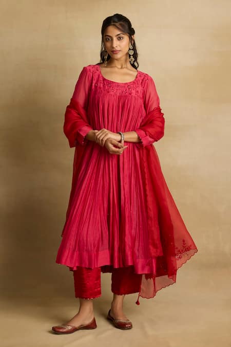 Rhua Pink Mul Chanderi Embroidery Aari Round Neck Naisha Floral Anarkali Set 