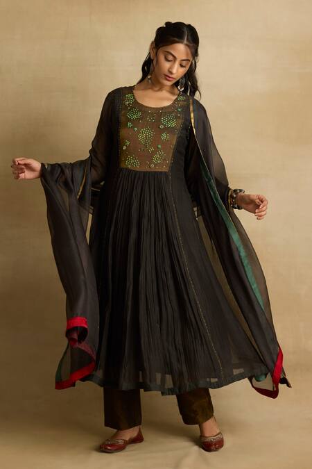 Buy Rhua Black Organza, Cotton, Chanderi, Silk, Kota Doria Parnika Floral Yoke Kurta Set Online at Aza Fashions Buy_Rhua_Black Organza, Cotton, Chanderi, Silk, Kota Doria Parnika Floral Yoke Kurta Set _Online_at_Aza_Fashions