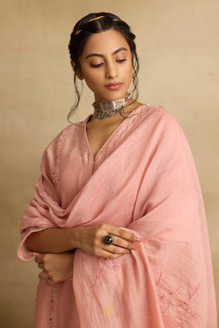 Rhua Pink Chanderi, Cotton, Silk Embroidery V-neck Ruhani Phool Vine Kurta Set at Aza Fashions Rhua_Pink Chanderi, Cotton, Silk Embroidery V-neck Ruhani Phool Vine Kurta Set _at_Aza_Fashions
