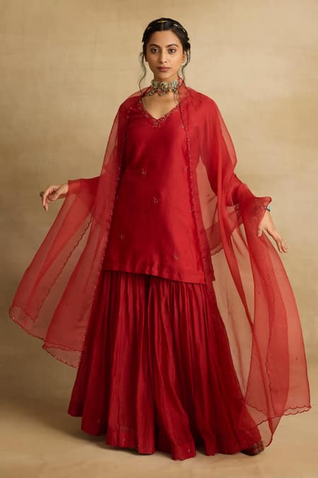 Buy_Rhua_Red Organza, Chanderi Tiya Petite Bloom Aari And Zardozi Work Kurta Sharara Set _Online_at_Aza_Fashions