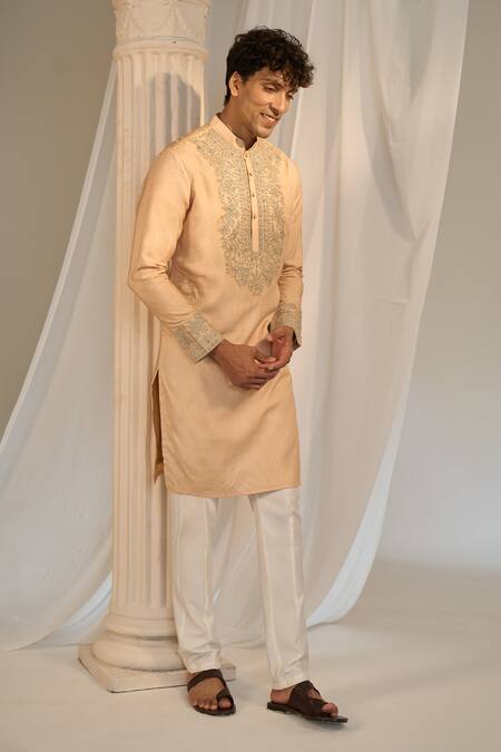 Shop_Soniya G_Beige Handloom Cotton Embroidery Floral Kurta Pant Set 