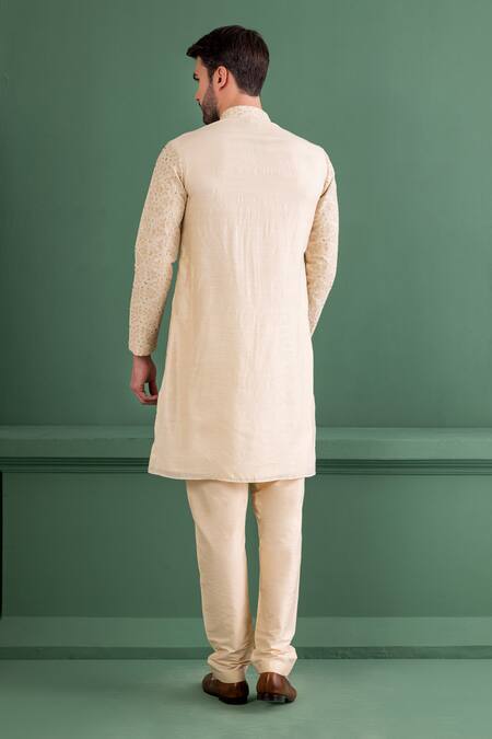 Shop Amit Arora Cream Silk, Chanderi, Cotton Embroidery, Metallic Thread Patchwork Kurta Set at Aza Fashions Shop_Amit Arora_Cream Silk, Chanderi, Cotton Embroidery, Metallic Thread Patchwork Kurta Set_at_Aza_Fashions