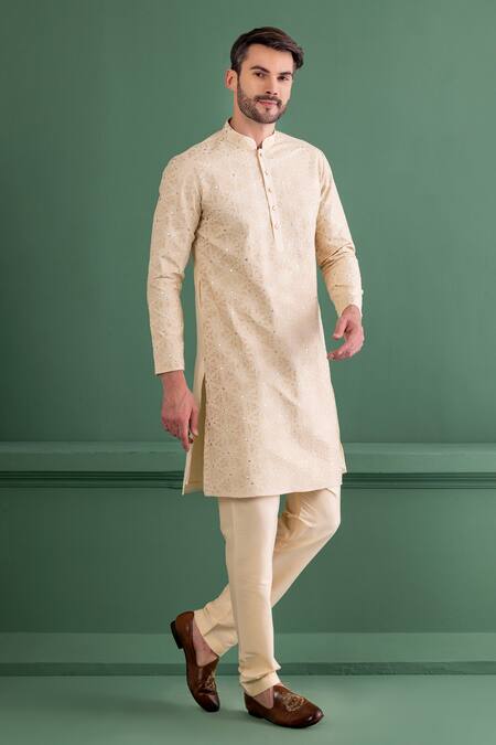 Amit Arora Cream Silk, Chanderi, Cotton Embroidery, Metallic Thread Patchwork Kurta Set Online at Aza Fashions Amit Arora_Cream Silk, Chanderi, Cotton Embroidery, Metallic Thread Patchwork Kurta Set_Online_at_Aza_Fashions