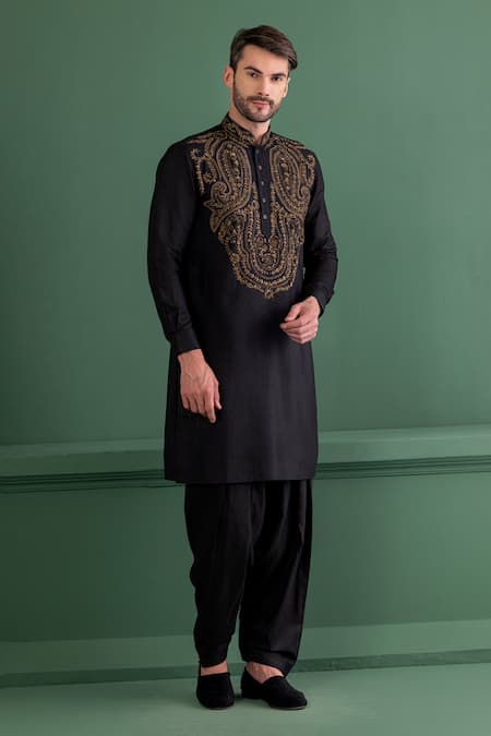 AMIT ARORA Paisley Embroidered Kurta Set 