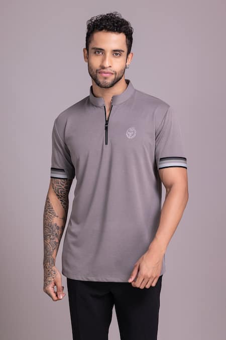 Amit Arora_Grey Cotton Knit Plain Solid Half Sleeve T Shirt _Online_at_Aza_Fashions
