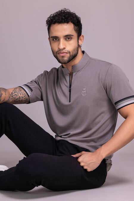Buy_Amit Arora_Grey Cotton Knit Plain Solid Half Sleeve T Shirt 