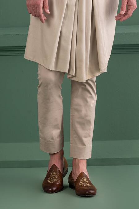 Buy_Amit Arora_Green Linen, Silk, Cotton, Modal Mirrors Embroidered Bundi Kurta Set _Online_at_Aza_Fashions