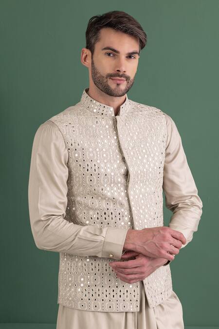 Buy_Amit Arora_Green Linen, Silk, Cotton, Modal Mirrors Embroidered Bundi Kurta Set 