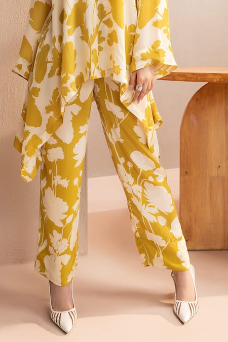 Dohr India Green Crepe Bandeau Neck Floral Print Asymmetric Tunic With Straight Pant Online at Aza Fashions Dohr India_Green Crepe Bandeau Neck Floral Print Asymmetric Tunic With Straight Pant _Online_at_Aza_Fashions