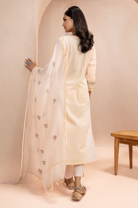 Shop Dohr India Peach Cotton, Kota Doria, Silk Sequins, Lace, Schiffli Kurta Set With Dupatta at Aza Fashions Shop_Dohr India_Peach Cotton, Kota Doria, Silk Sequins, Lace, Schiffli Kurta Set With Dupatta _at_Aza_Fashions