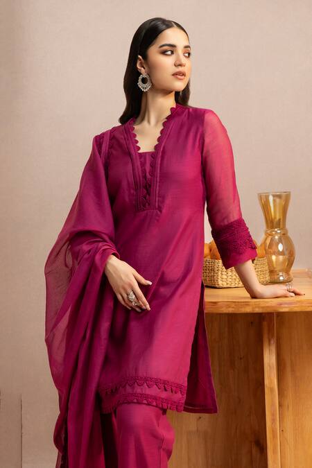 Buy_Dohr India_Purple Cotton, Silk Lace, Embroidery V-neck Short Kurta Set _Online_at_Aza_Fashions