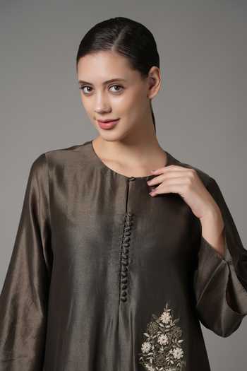 Buy_Joy Mitra_Green Chanderi Embroidered Sequin Round Asymmetric Kurta With Pant 