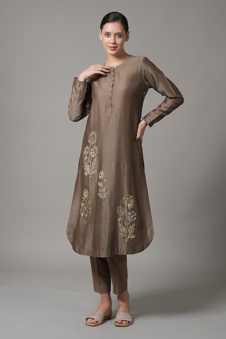 Joy Mitra Chanderi Floral Blossom Embroidered Kurta With Pant 