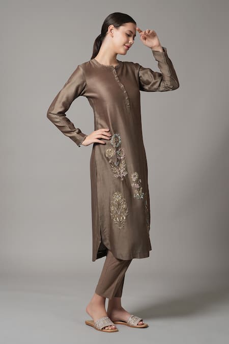 Buy_Joy Mitra_Brown Chanderi Embroidered Sequin Round Floral Blossom Kurta With Pant _Online_at_Aza_Fashions