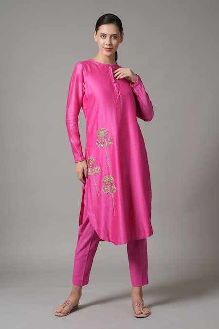 Joy Mitra Chanderi Flower Embroidered Kurta With Pant 