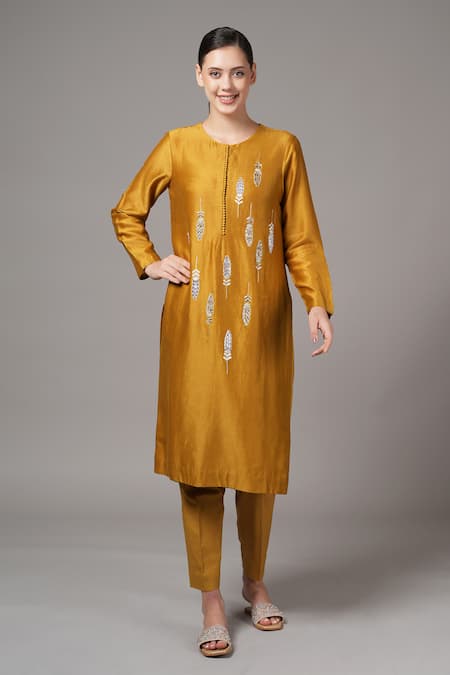 Joy Mitra Embroidered Kurta & Pant Set 