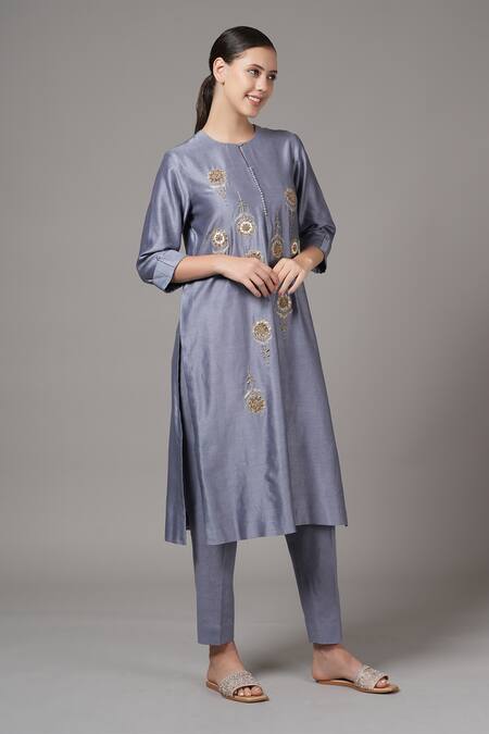 Buy_Joy Mitra_Grey Chanderi Embroidered Thread Round Placement Kurta And Pant Set _Online_at_Aza_Fashions