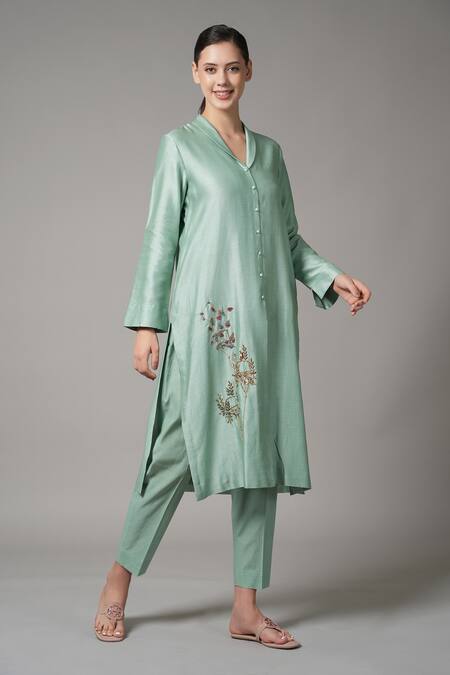 Buy_Joy Mitra_Green Chanderi Embroidered Sequin Collared Placement Floral Kurta And Pant Set _Online_at_Aza_Fashions