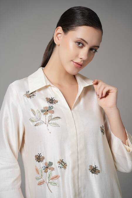 Shop_Joy Mitra_Ivory Chanderi Embroidery Collared Kurta And Pant Set _Online_at_Aza_Fashions