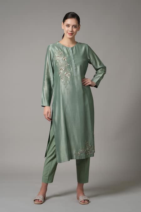 Joy Mitra Green Chanderi Embroidered Sequin Round Straight Kurta And Pant Set 