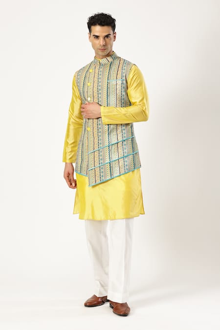 Paresh Lamba Signatures_Multi Color Cotton, Velvet Embroidery Thread Bundi_Online_at_Aza_Fashions