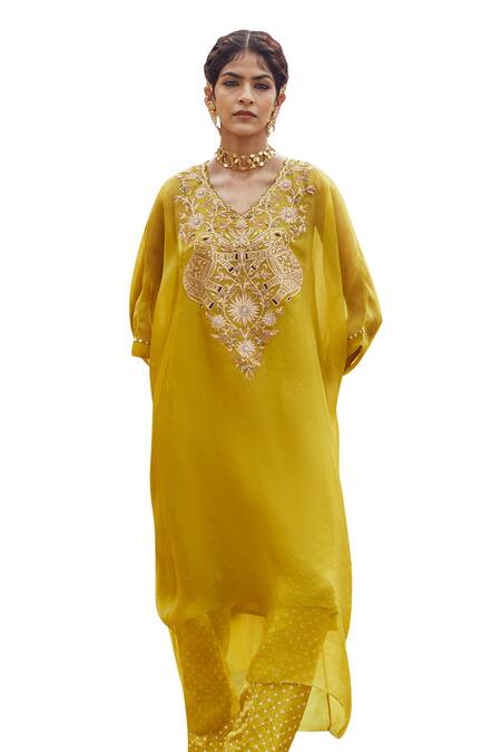 Buy_Pink City By Sarika_Green Organza, Silk Sequins, Zari V-neck Hasti Embroidered Kaftan Pant Set 