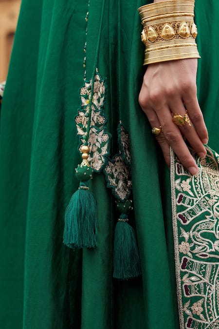 Buy_Pink City By Sarika_Emerald Green Silk, Chanderi Sequins, Zari, Hasti Embroidered Angarkha Set _Online_at_Aza_Fashions