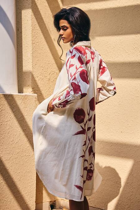Shop Kharakapas Off White Cotton Collared Bold Bloom Print Shirt Dress Online at Aza Fashions Shop_Kharakapas_Off White Cotton Collared Bold Bloom Print Shirt Dress _Online_at_Aza_Fashions