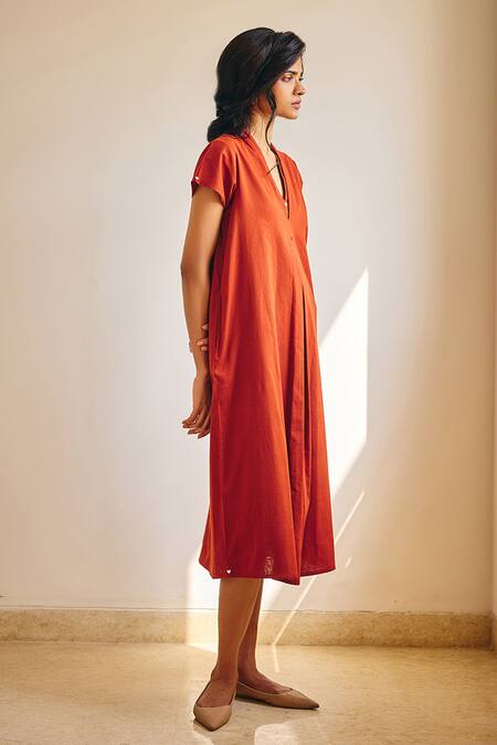 Kharakapas Red Cotton V-neck Ember Spirit Solid Midi Dress Online at Aza Fashions Kharakapas_Red Cotton V-neck Ember Spirit Solid Midi Dress _Online_at_Aza_Fashions