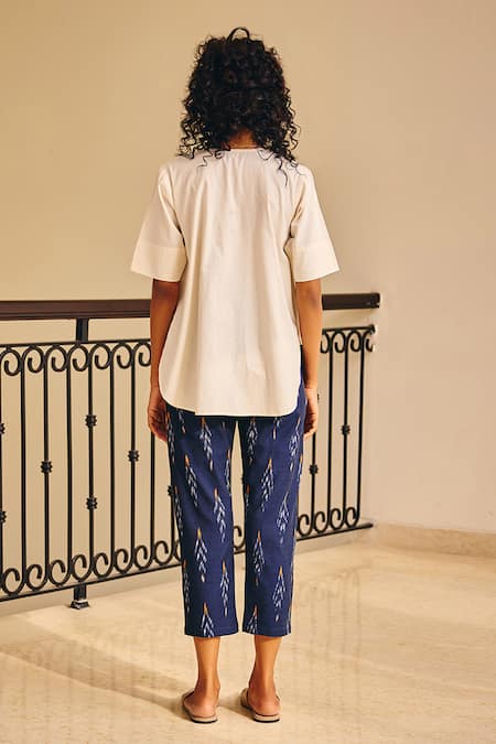 Shop_Kharakapas_Off White Poplin Solid Round Neck Komorebi Shirt _at_Aza_Fashions