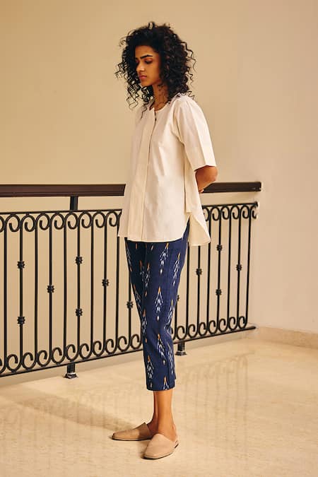 Shop_Kharakapas_Off White Poplin Solid Round Neck Komorebi Shirt _Online_at_Aza_Fashions