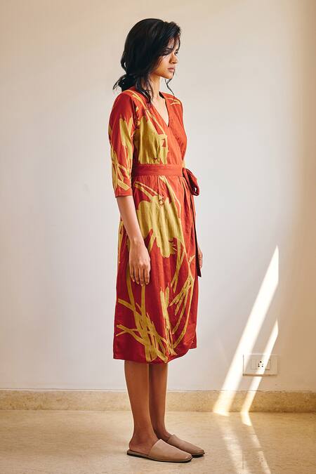 Kharakapas Red Cotton V-neck Life Journey Ambrosia Print Wrap Dress Online at Aza Fashions Kharakapas_Red Cotton V-neck Life Journey Ambrosia Print Wrap Dress _Online_at_Aza_Fashions