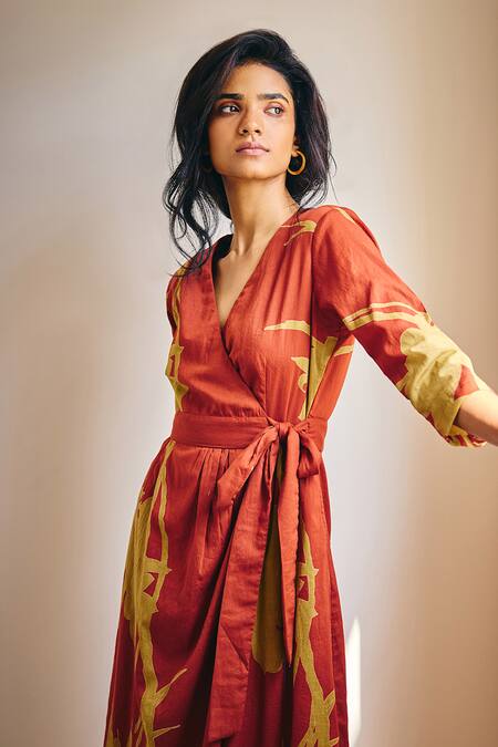 Buy Kharakapas Red Cotton V-neck Life Journey Ambrosia Print Wrap Dress Online at Aza Fashions Buy_Kharakapas_Red Cotton V-neck Life Journey Ambrosia Print Wrap Dress _Online_at_Aza_Fashions