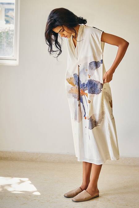 Shop_Kharakapas_Off White Cotton V-neck Lost In Whimsy Petal Bloom Dress _Online_at_Aza_Fashions