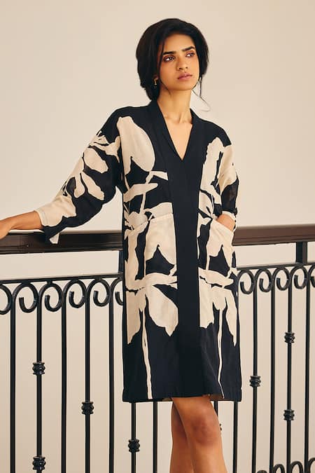 Kharakapas_Black Cotton Collared Binary Floral Print Dress _at_Aza_Fashions