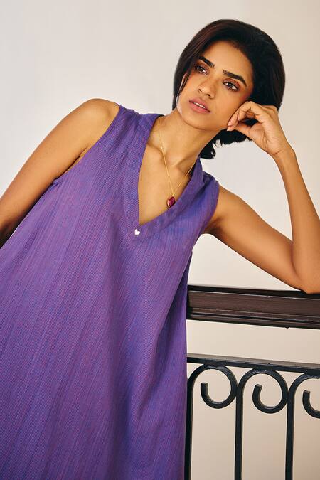 Kharakapas_Purple Cotton V-neck The Homebody Textured Dress _at_Aza_Fashions