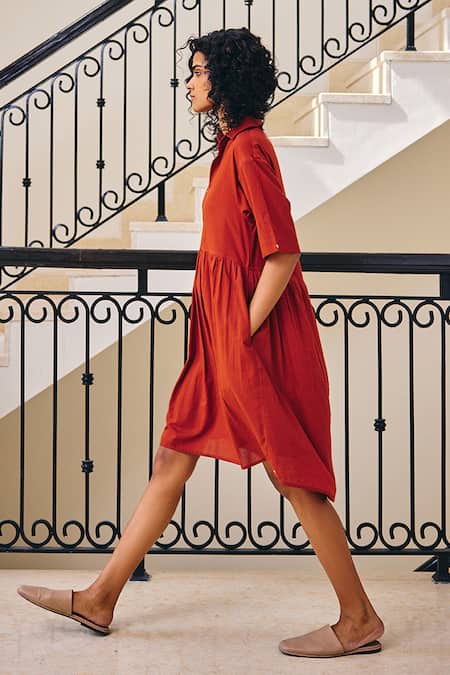 Kharakapas_Red Cotton Mul Solid Shirt Collar The Sonder High-low Dress _Online_at_Aza_Fashions