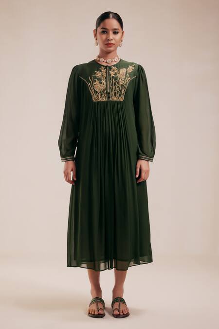 Buy_Rasasvada_Green Georgette Embroidery Round Gardenia Fleur Yoke Gathered Dress With Inner _Online_at_Aza_Fashions