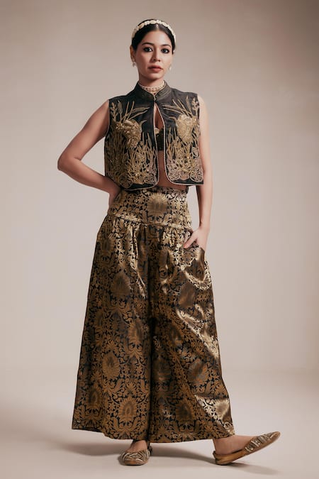 Buy_Rasasvada_Black Organza, Brocade Embroidery Mandarin Collar Bird Paradise Jacket Set 