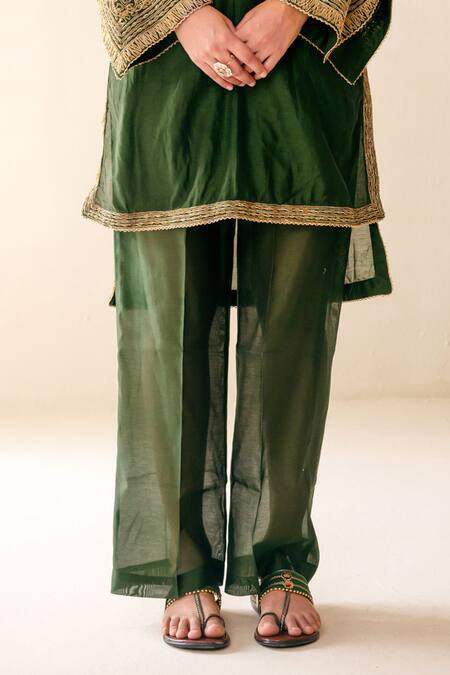 Buy_Rasasvada_Green Chanderi Embroidery Mandarin Collar Ivy Vine Kurta Pant Set _Online_at_Aza_Fashions