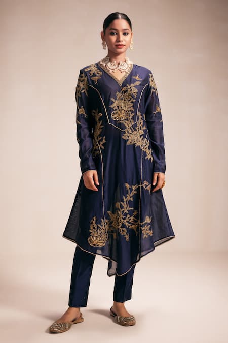Rasasvada_Blue Chanderi Embroidery, Sequins V-neck Asymmetric Kurta With Pant _Online_at_Aza_Fashions