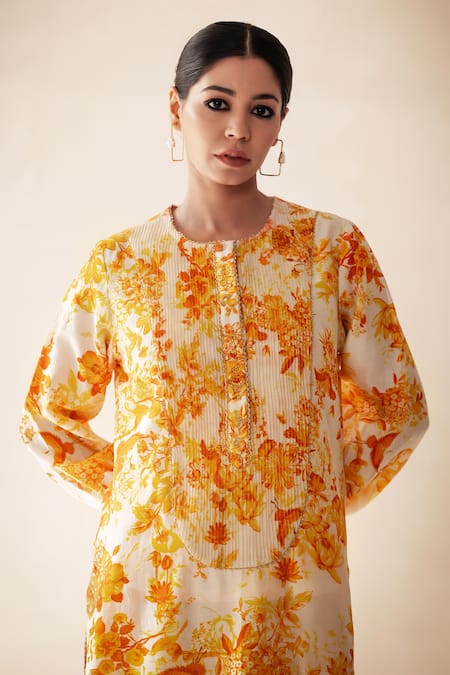 Rasasvada_Yellow Chanderi Embroidery Round Neck Floral Print Kurta With Pant _Online_at_Aza_Fashions