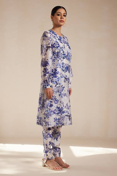 Buy_Rasasvada_Blue Chanderi Round Neck Flower Print Kurta With Pant _Online_at_Aza_Fashions