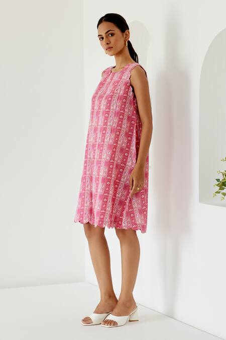 Buy_Sage Saga_Coral Linen Round Neck Sophia Printed Shift Dress _Online_at_Aza_Fashions