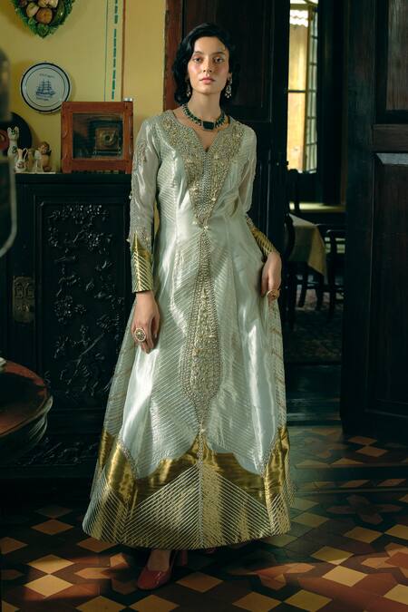 Buy_Aditi Gupta_Gold Silk Organza, Jacquard Embroidery V-neck Pearl Anarkali _Online_at_Aza_Fashions